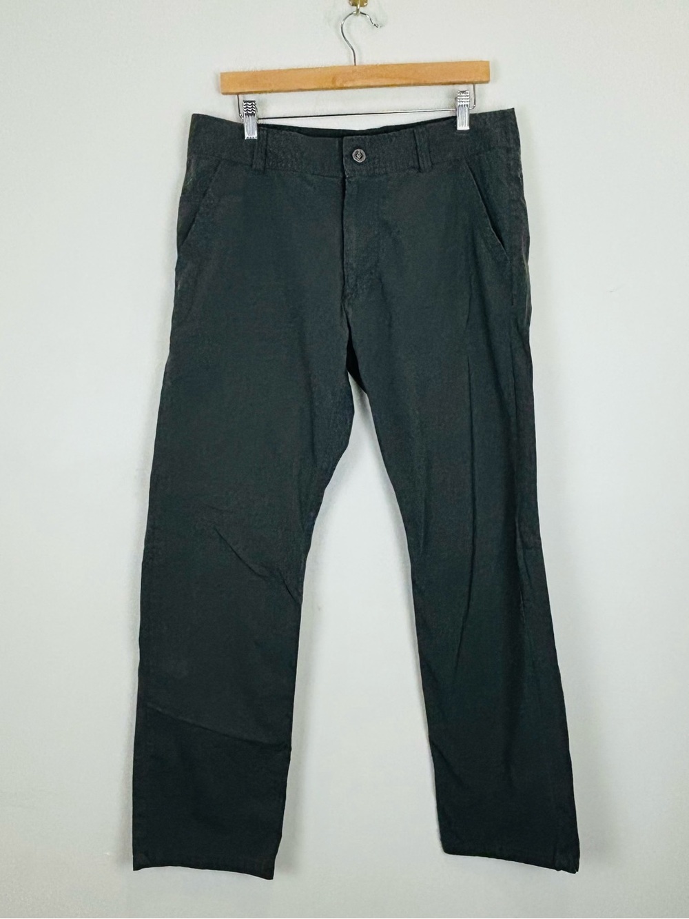 KÜHL SLAX Men’s 34x30 Smoke Gray Stretch Hiking Outdoor Pants.